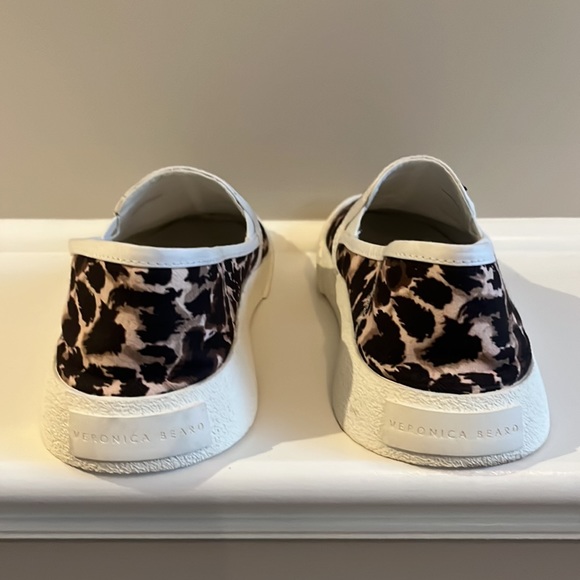 Veronica Beard Panelle Leopard slip on sneakers - Picture 3 of 4